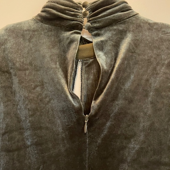 NWT NICHOLAS Lyssa Dress Sz 4 in Forest Green Velvet Long Sleeve Cocktail Dress - Picture 8 of 11